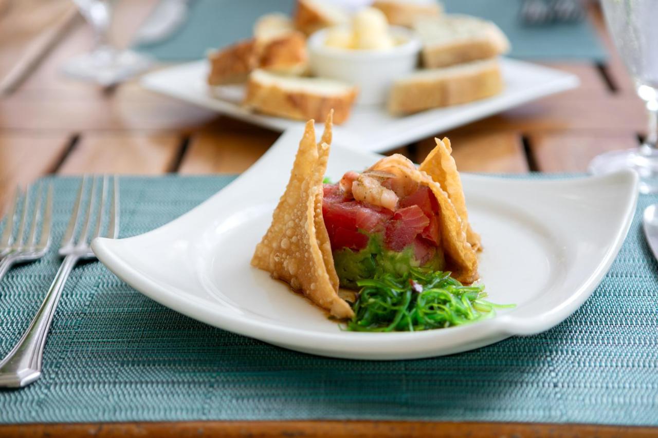| Tranquility Bay Beachfront Hotel and Resort