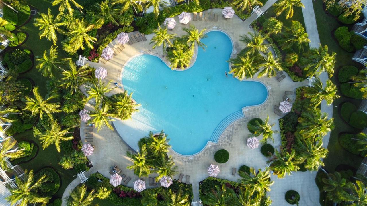 | Tranquility Bay Beachfront Hotel and Resort