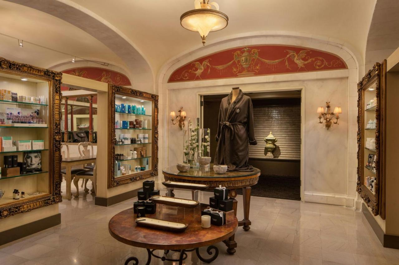  | The Historic Davenport, Autograph Collection