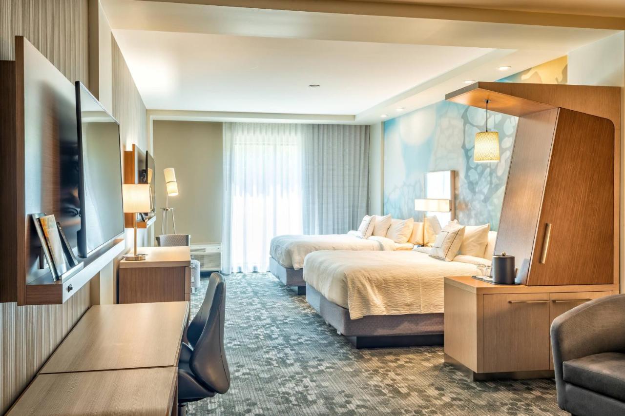 | Courtyard by Marriott Charleston-North Charleston