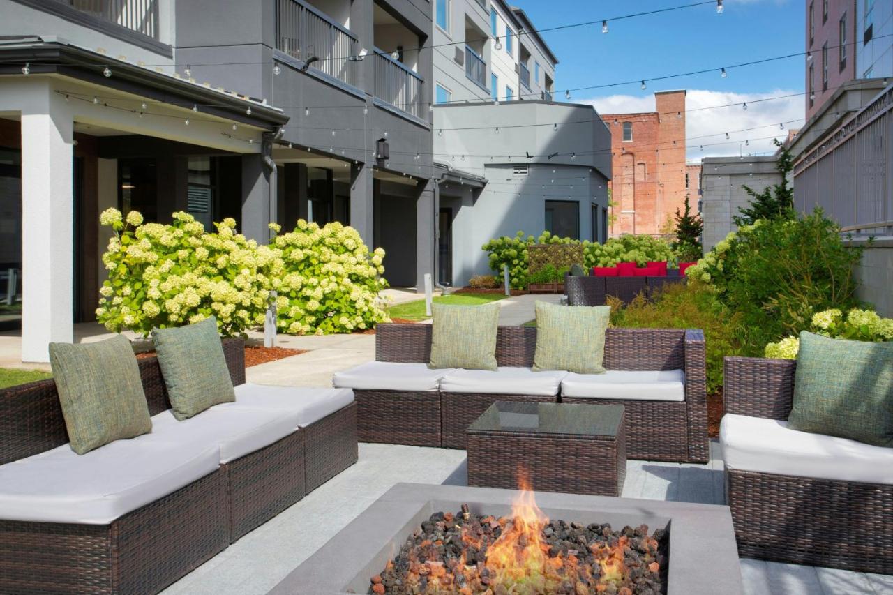 | Courtyard Worcester