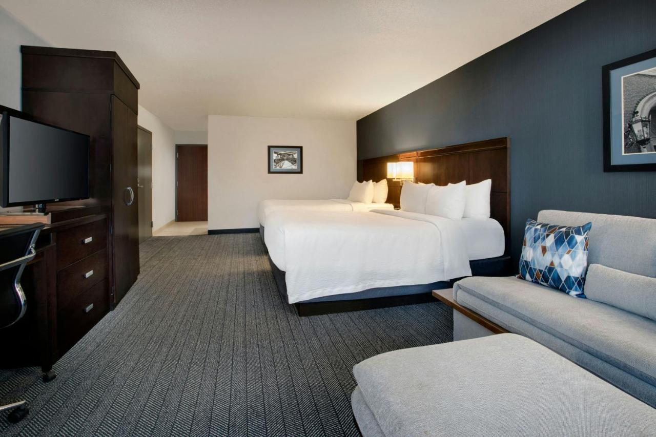 | Courtyard Worcester