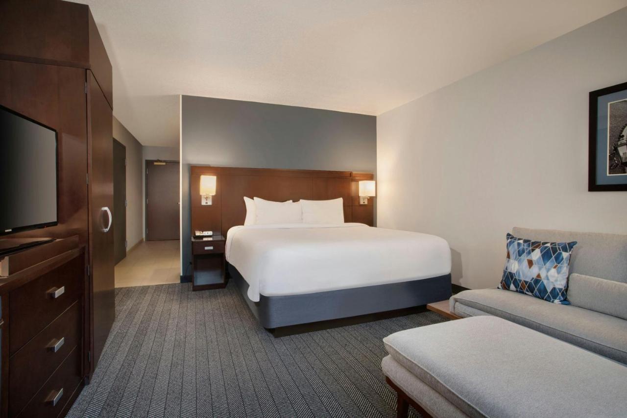 | Courtyard Worcester