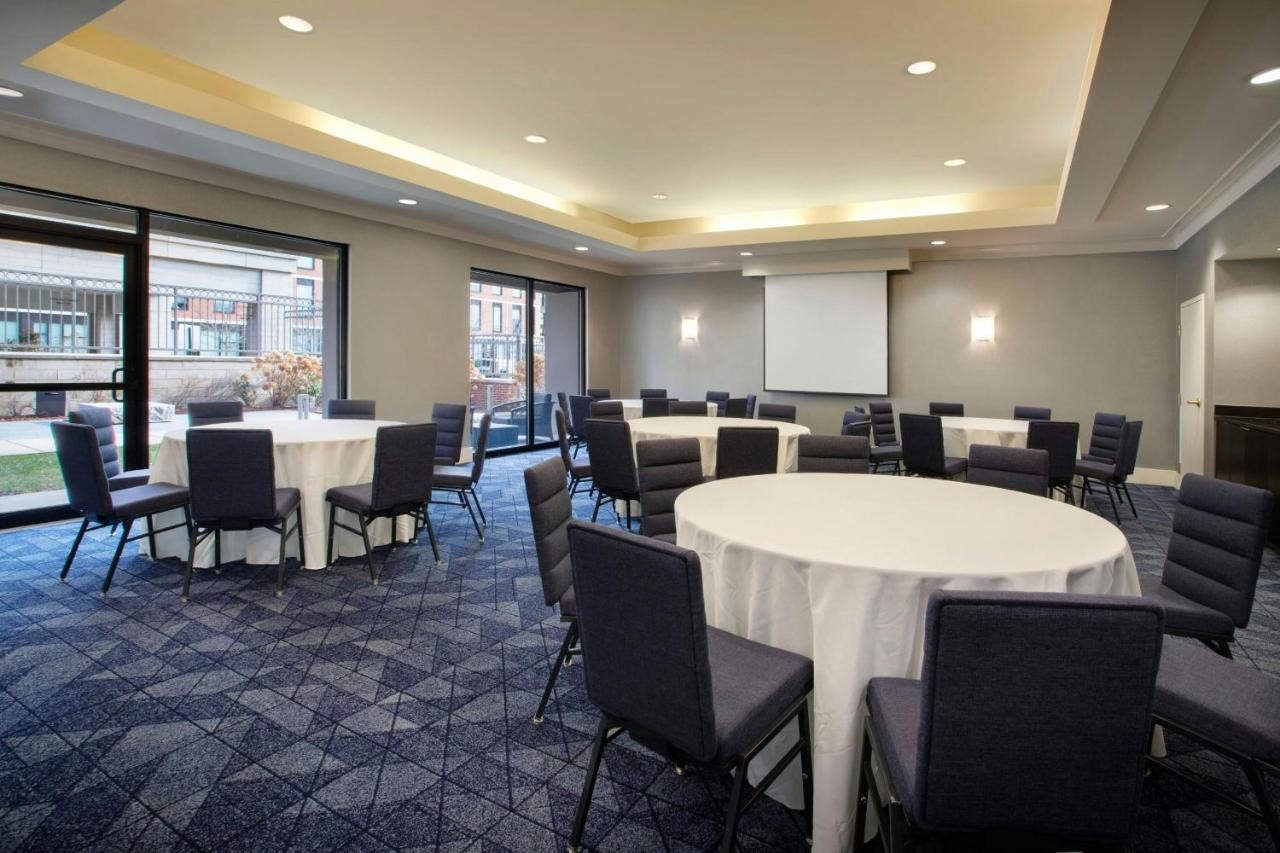| Courtyard Worcester