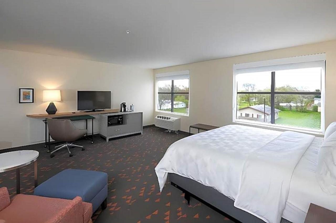 | Holiday Inn Kalamazoo West, an IHG Hotel