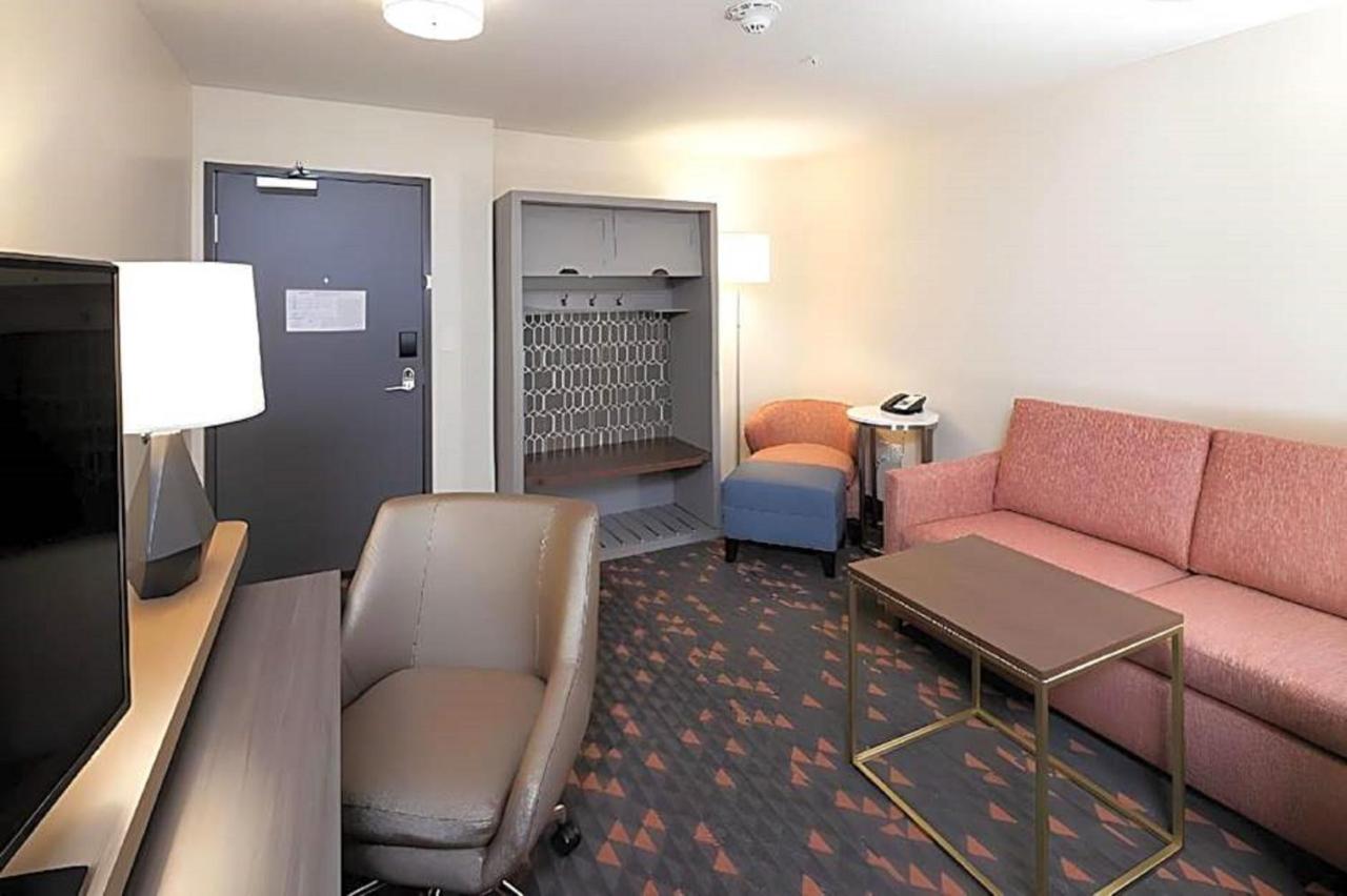 | Holiday Inn Kalamazoo West, an IHG Hotel
