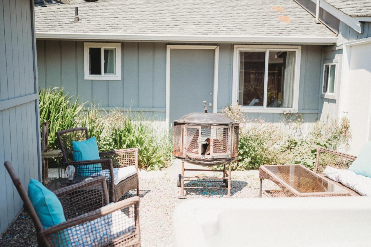 | Dungeness Bay Cottages
