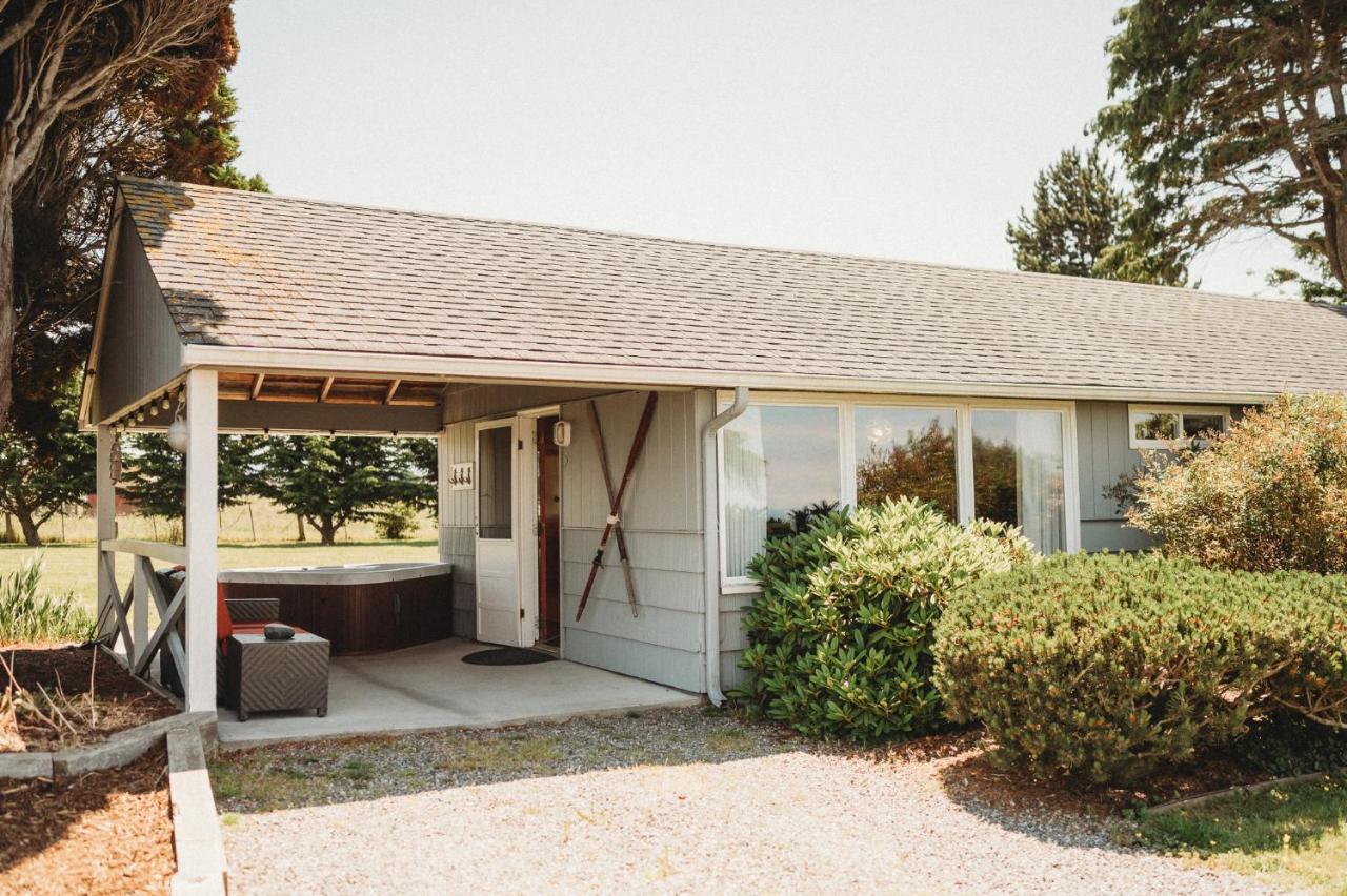 | Dungeness Bay Cottages