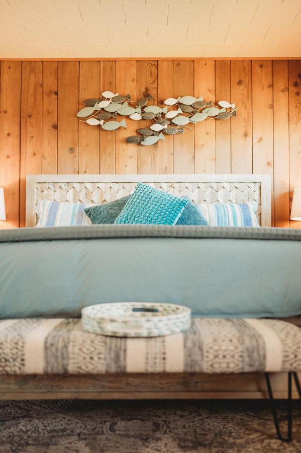 | Dungeness Bay Cottages
