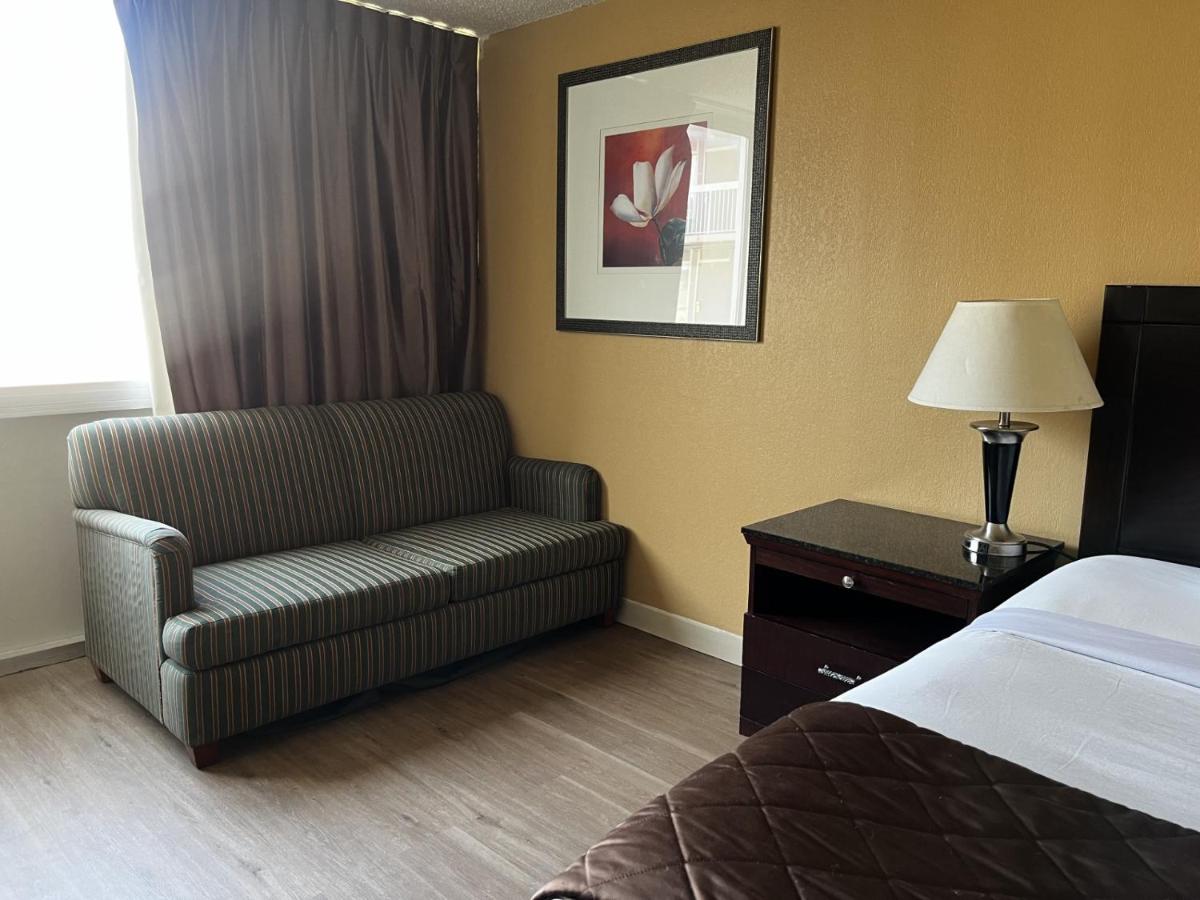  | Budget Inn Laramie