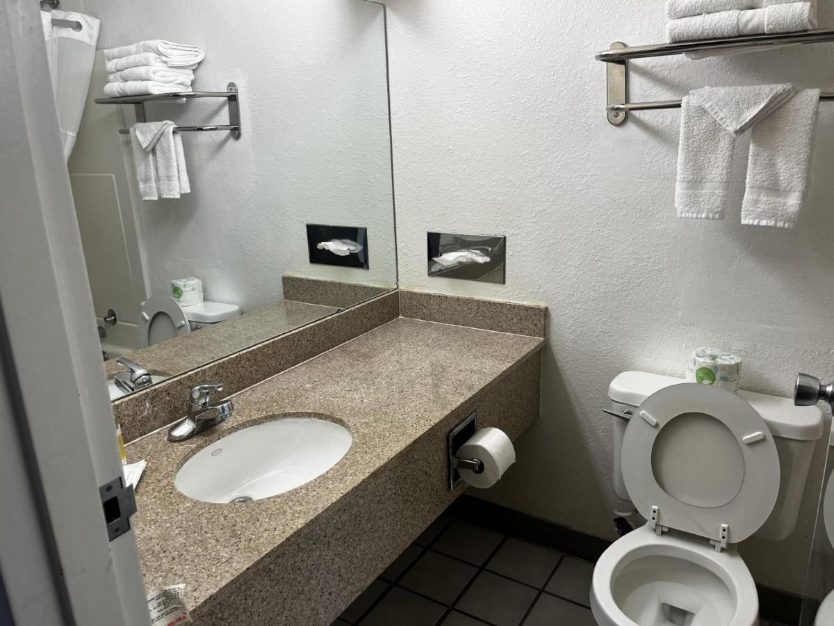  | Budget Inn Laramie