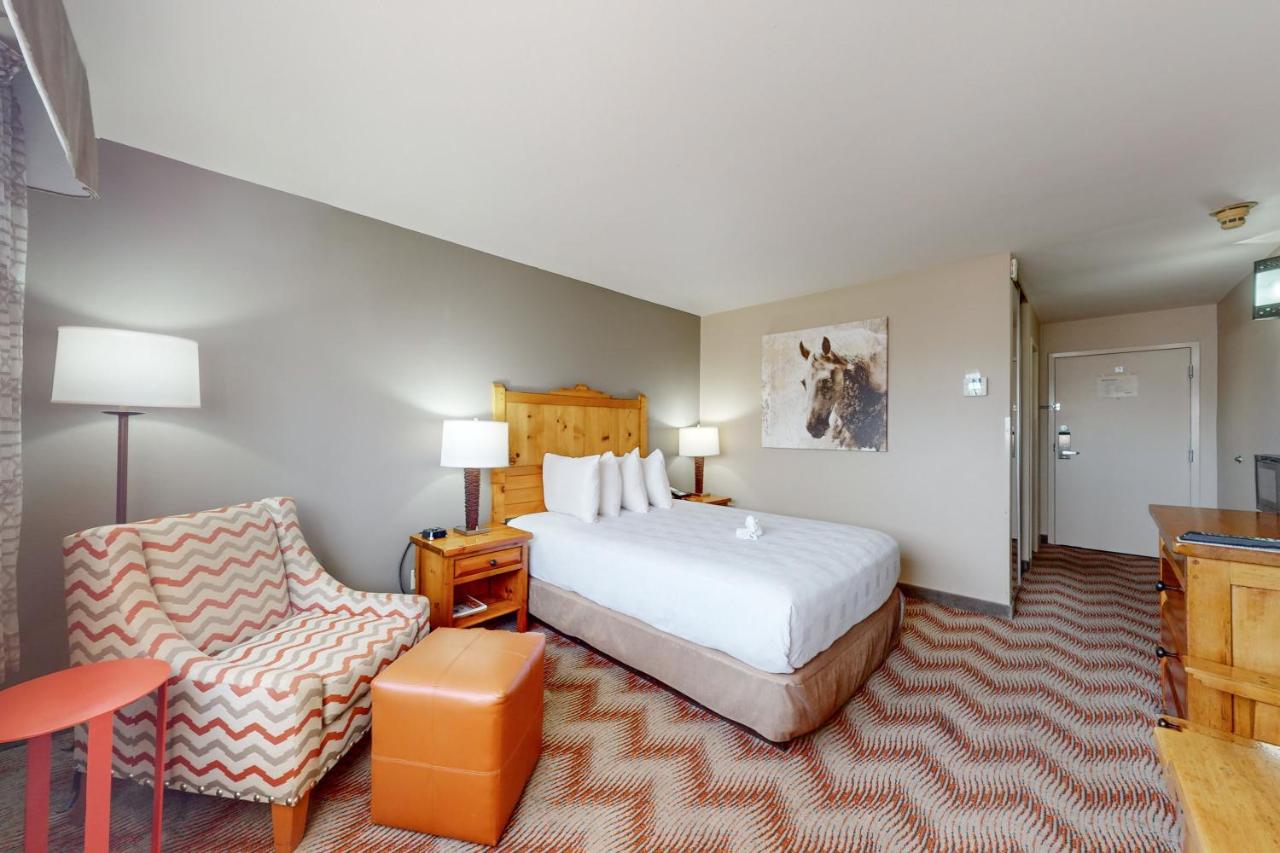 Queen Room - Non-Smoking at Best Western Plus Rio Grande Inn