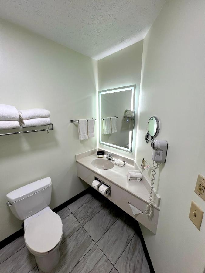  | Van Buren Hotel