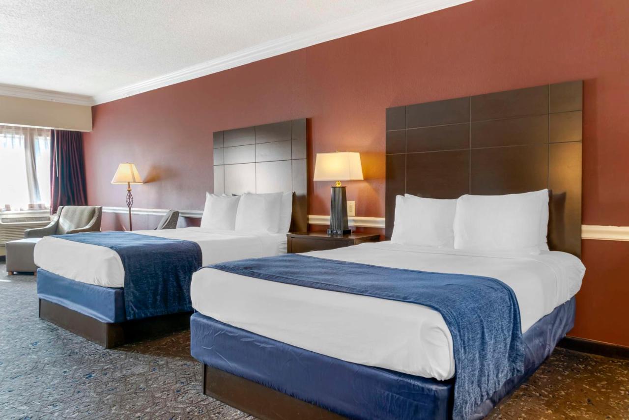 Queen Room with Two Queen Beds - Non-Smoking at Best Western Greenfield Inn