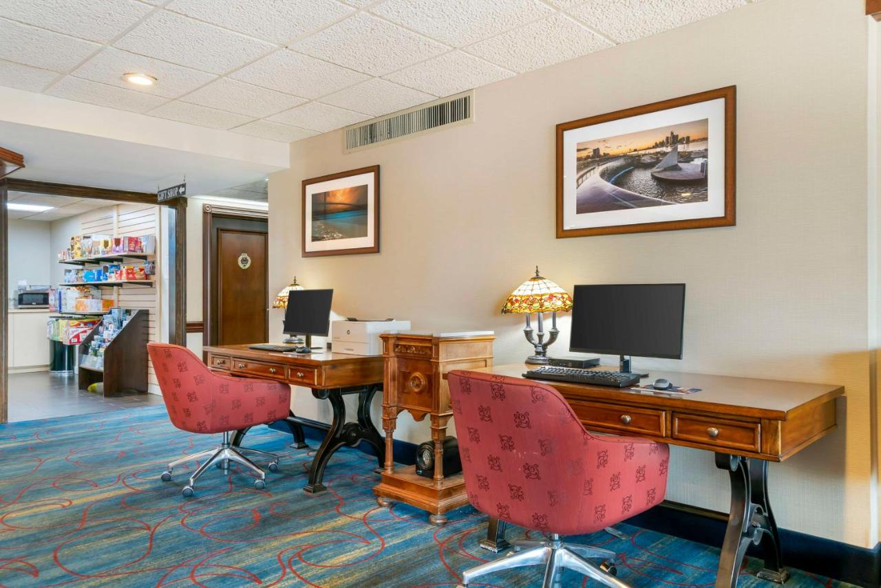 | Best Western Greenfield Inn