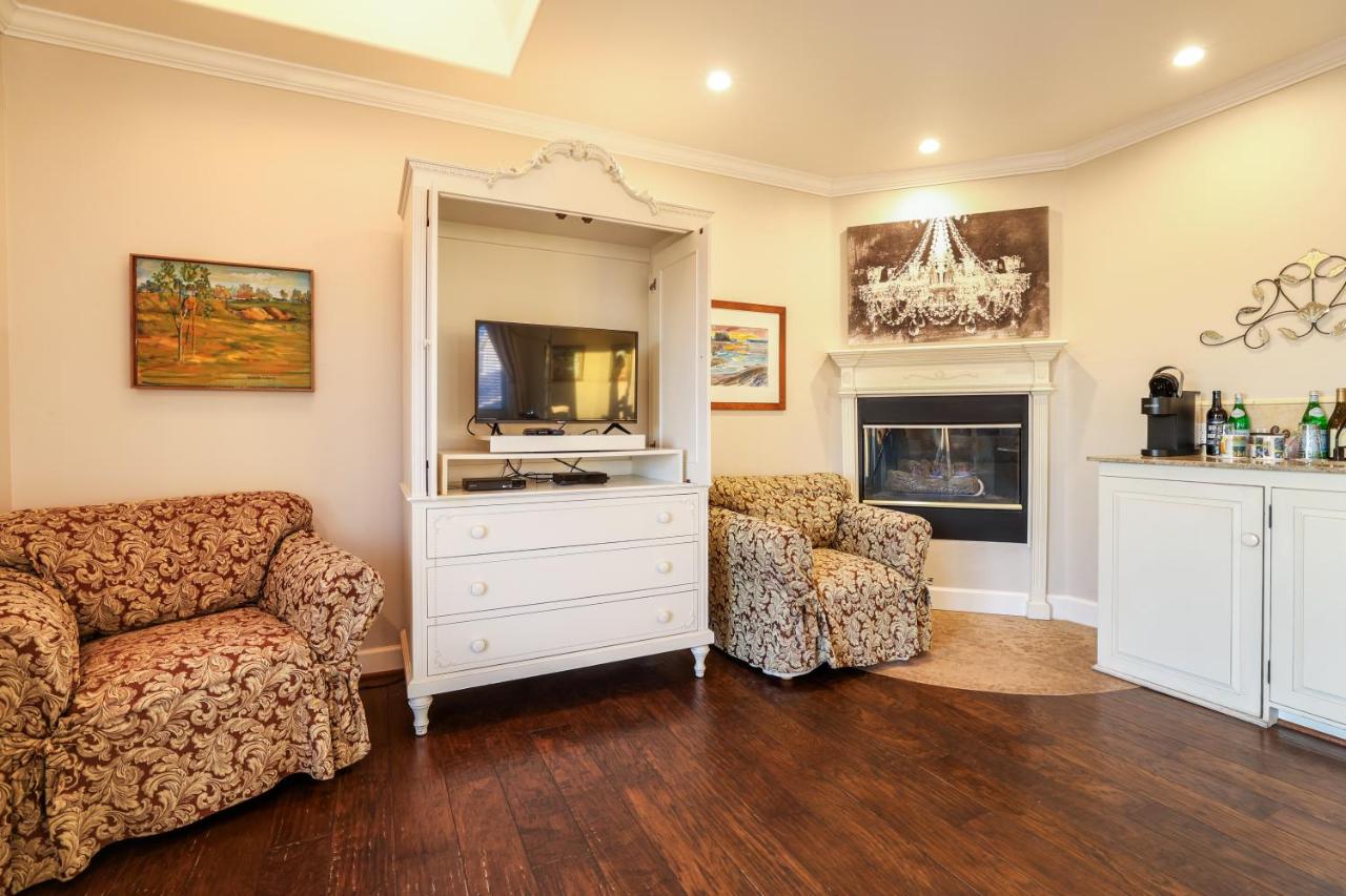 | Cayucos Sunset Inn