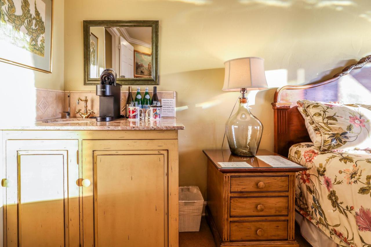| Cayucos Sunset Inn