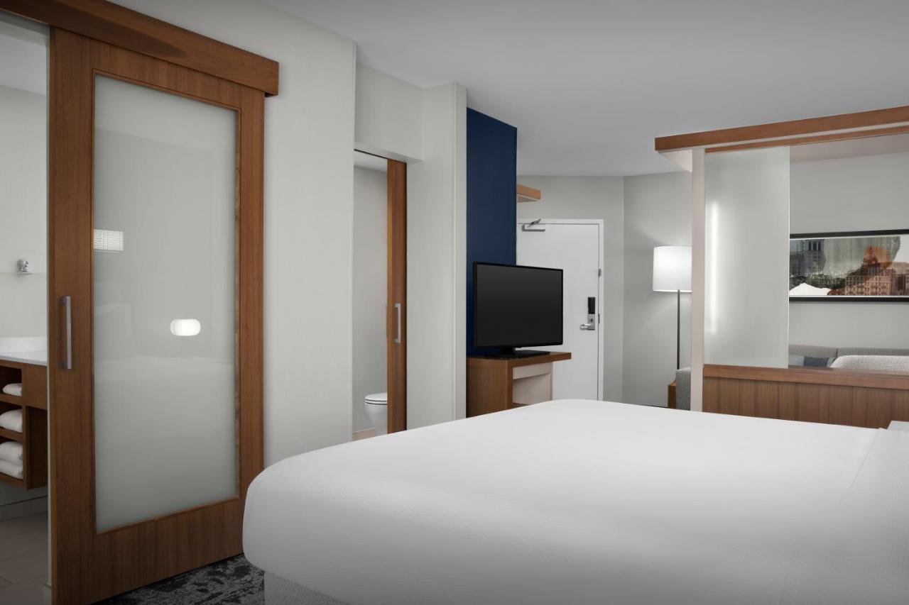 King Room with Sofa Bed at SpringHill Suites Savannah Downtown / Historic District