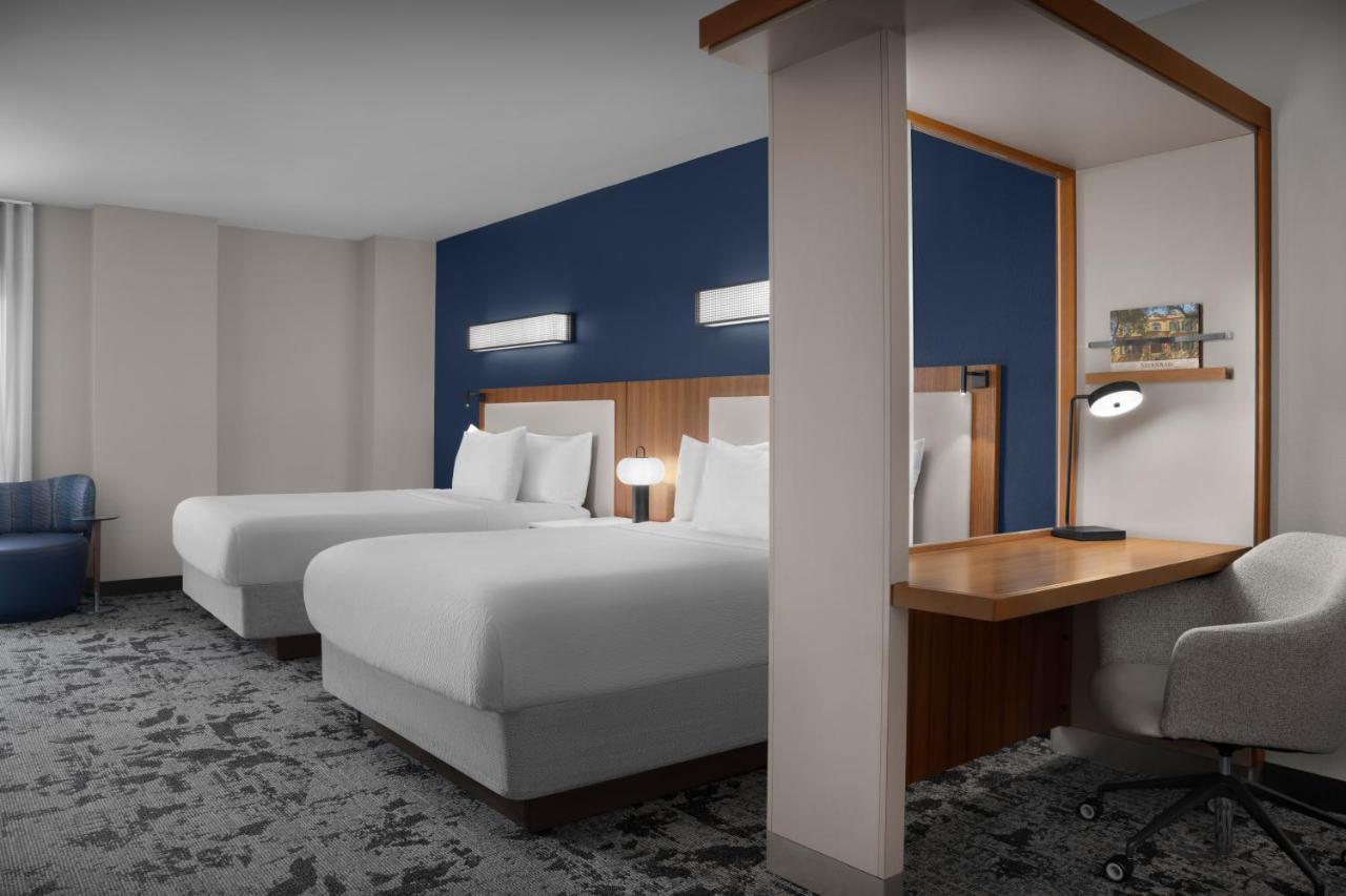 Queen Suite with Sofa Bed at SpringHill Suites Savannah Downtown / Historic District