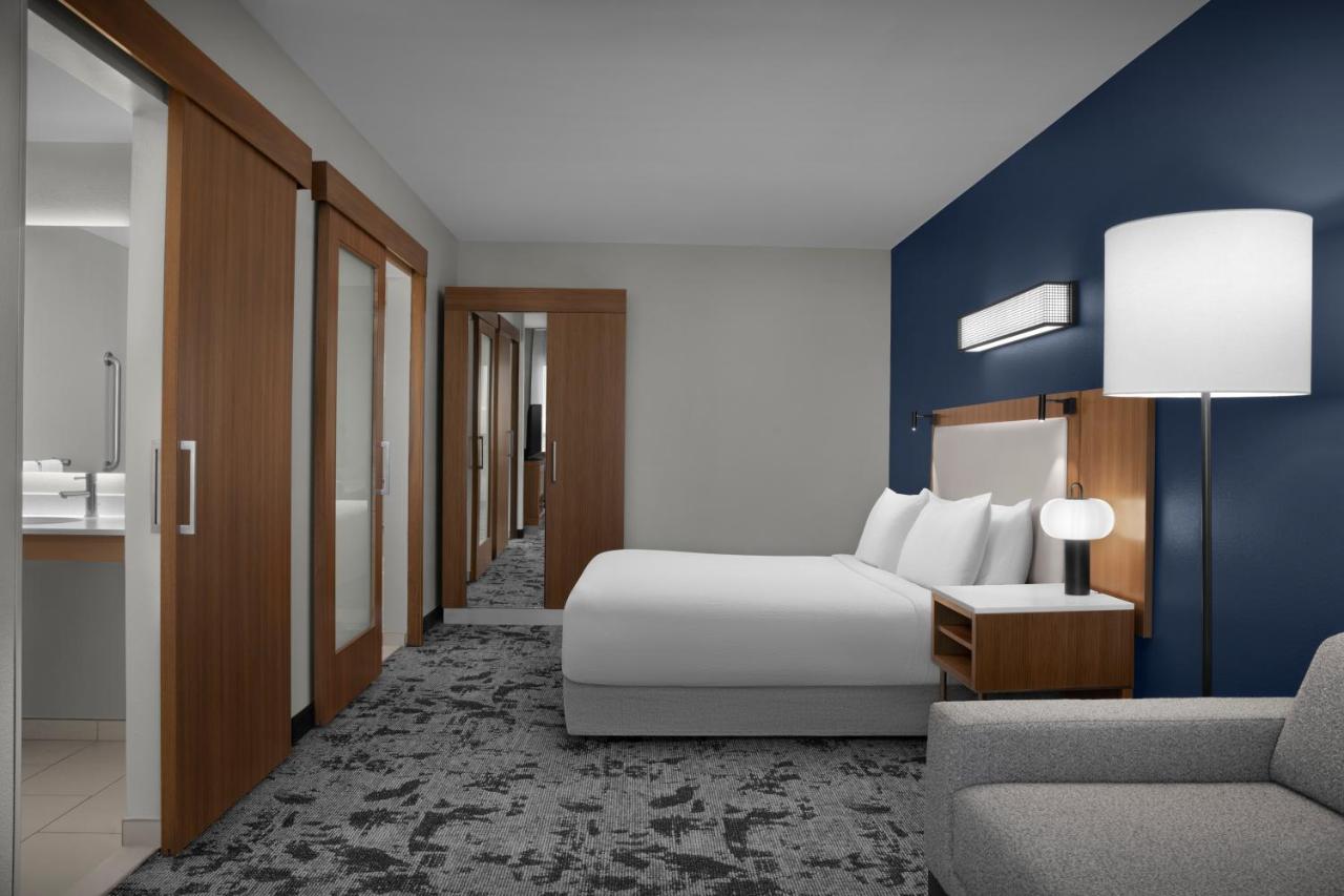 | SpringHill Suites Savannah Downtown / Historic District
