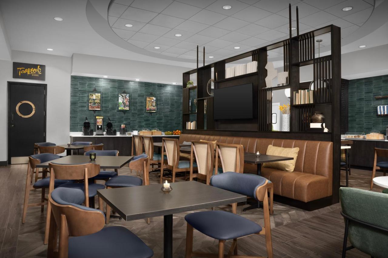 | SpringHill Suites Savannah Downtown / Historic District