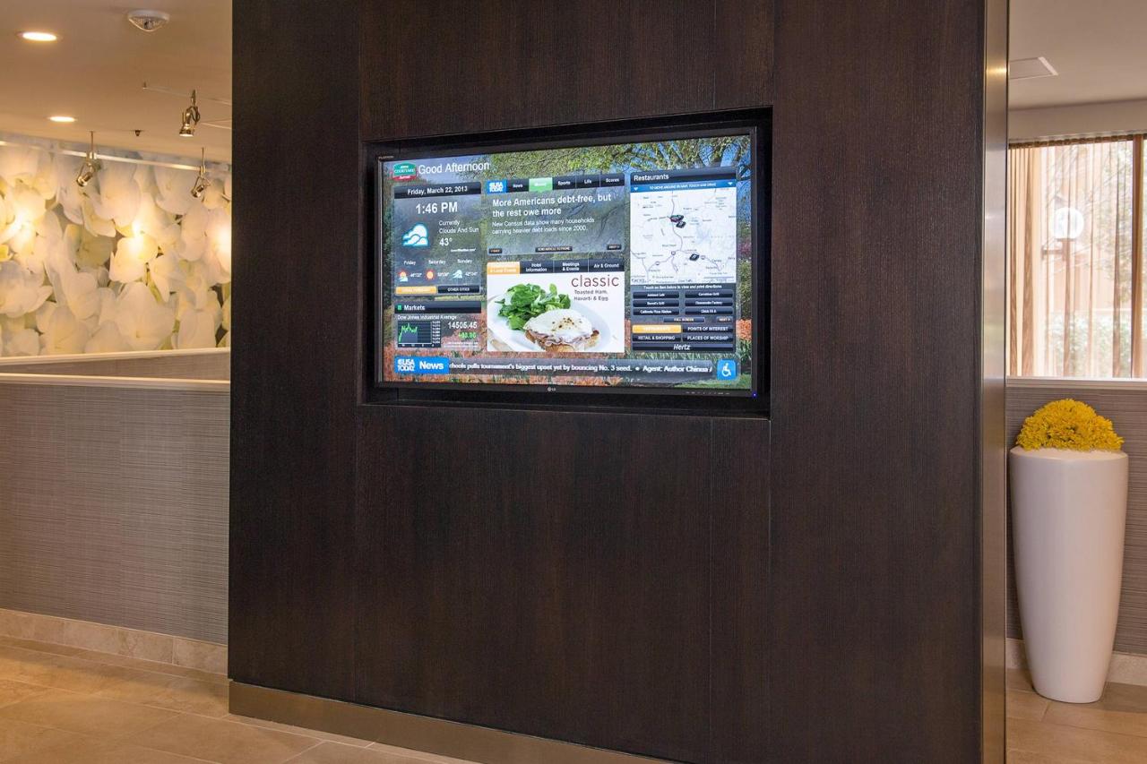| Courtyard By Marriott Baltimore Hunt Valley