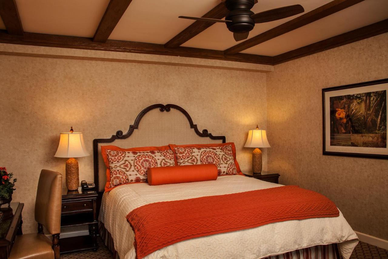 King Room - Disability Access at Casa Munras Garden Hotel & Spa