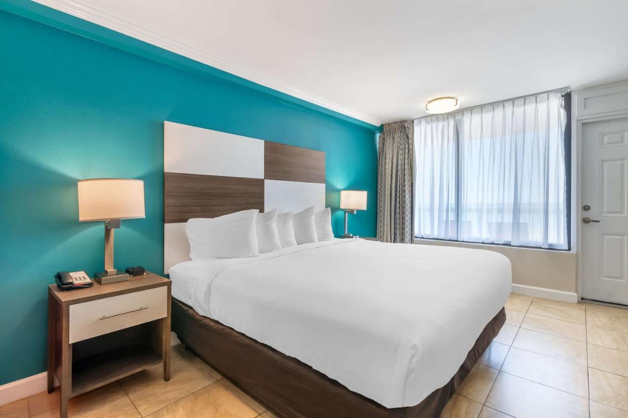 King Room with Balcony at Comfort Inn & Suites Daytona Beach Oceanfront