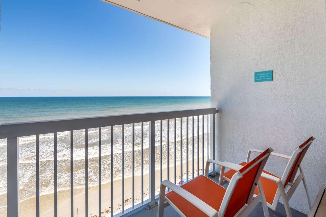 Queen Suite with Two Queen Beds - Non-Smoking at Comfort Inn & Suites Daytona Beach Oceanfront