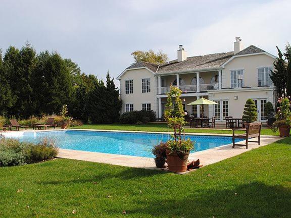 | Villa Noyaan - Luxury with pool