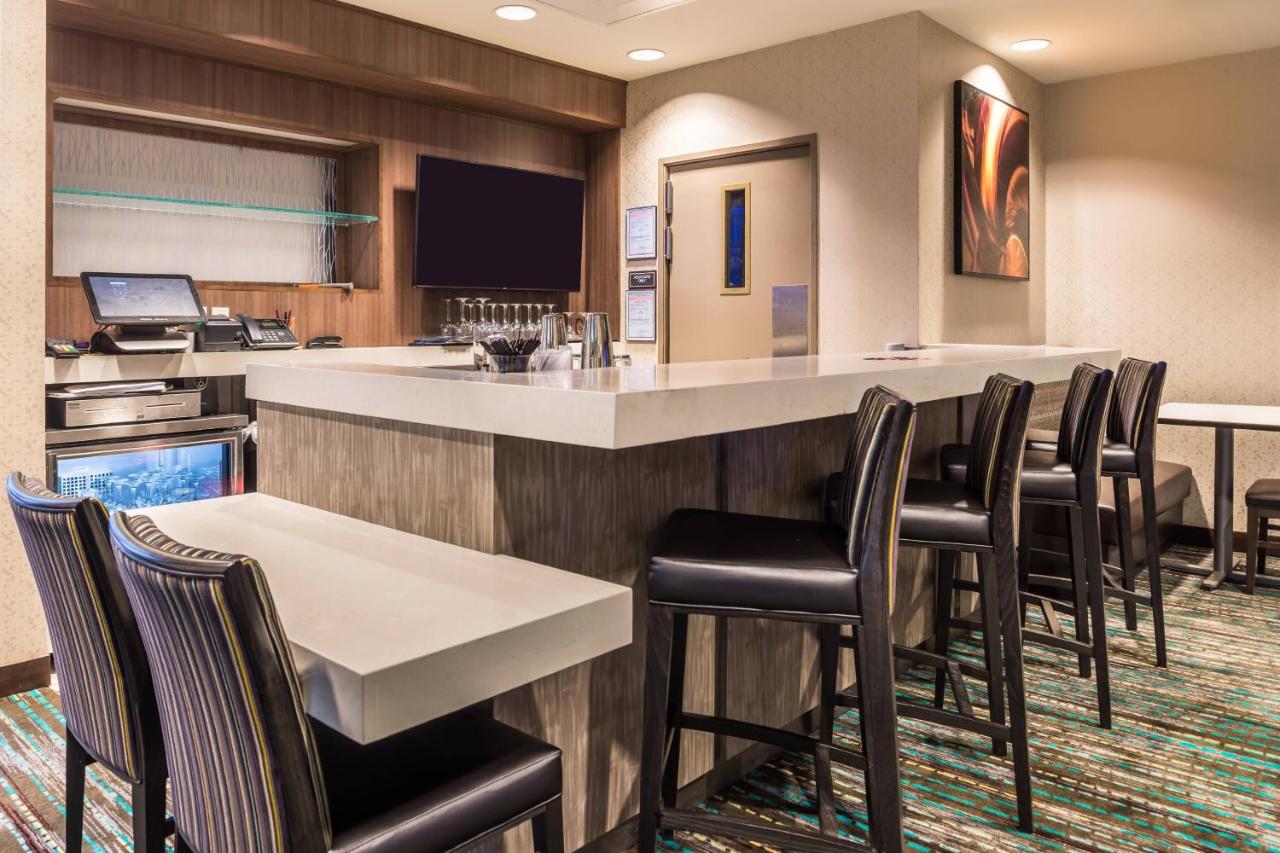 | Fairfield Inn & Suites St Louis Westport