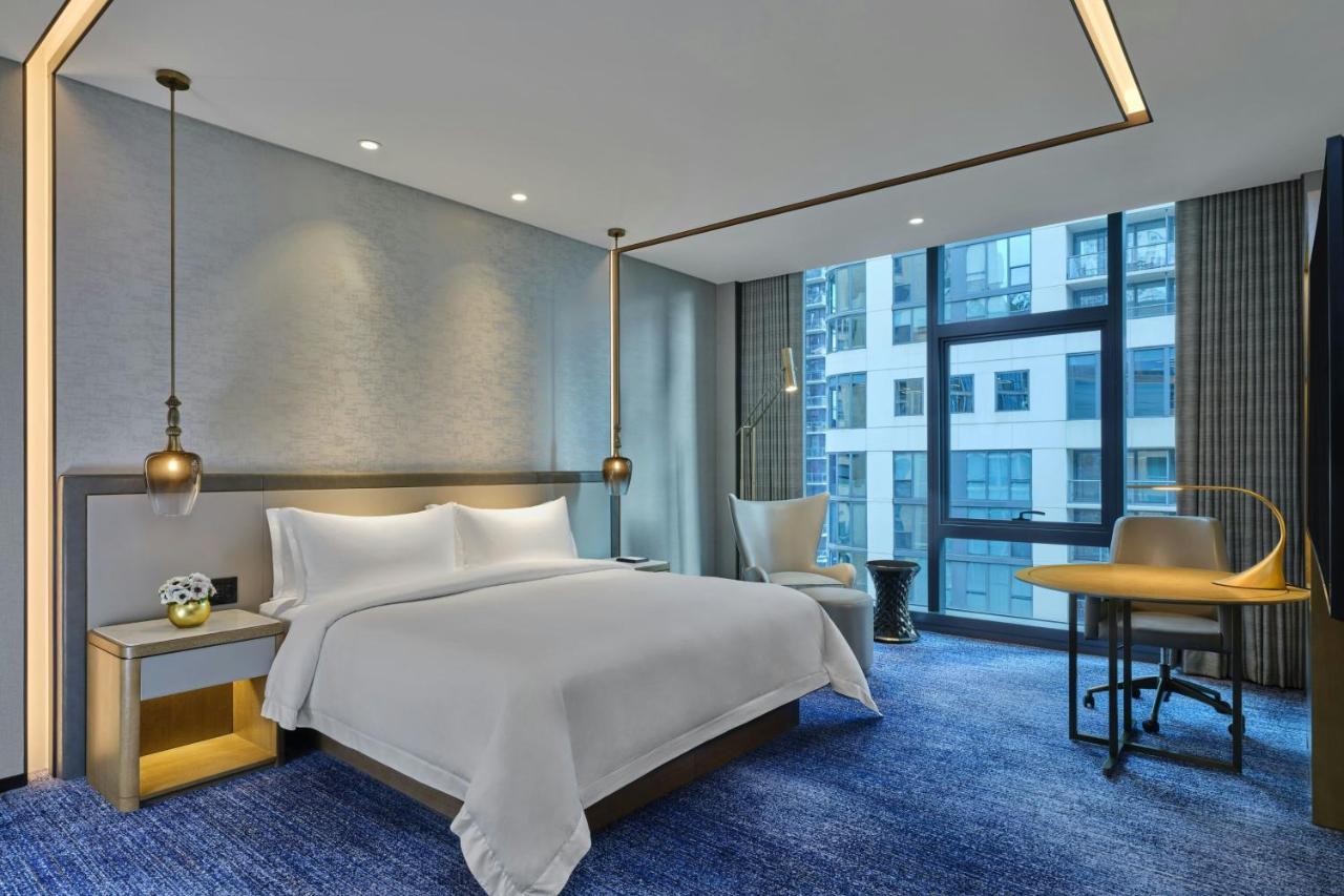 Superior King Room at The St. Regis Chicago