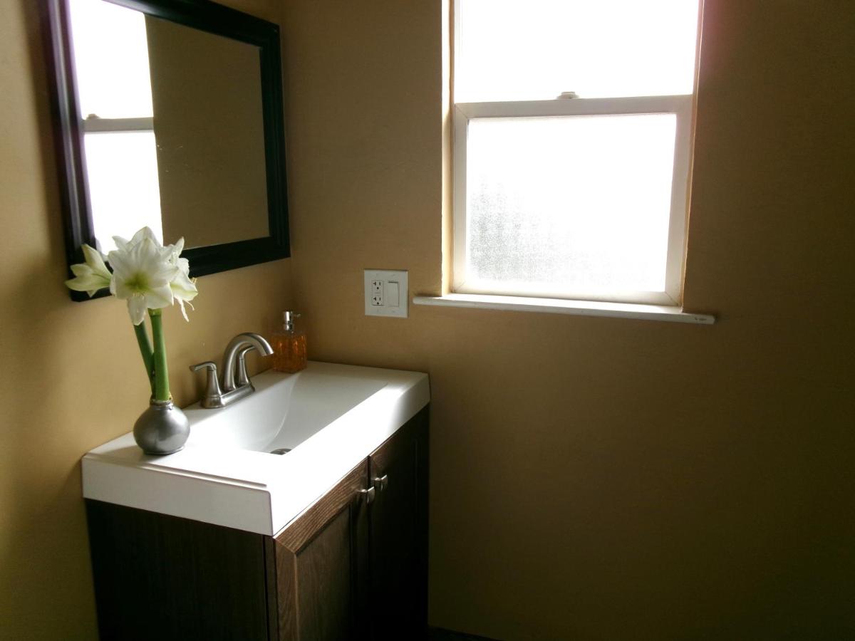 | Carmel Wayfarer Inn