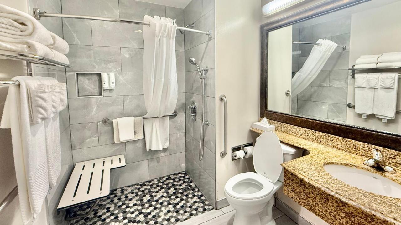 Family Room, 3 Queen Beds, Accessible Tub, Non Smoking at Quality Inn & Suites Los Angeles Airport - Stadium District