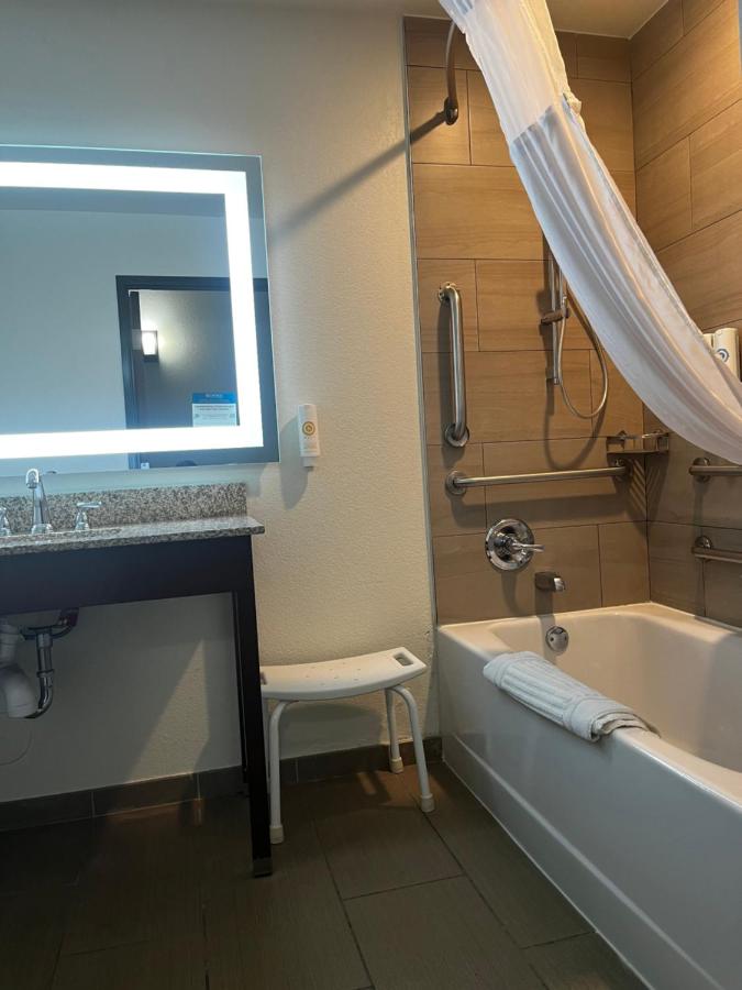 King Suite - Accessible/Non-Smoking at Comfort Suites Denver International Airport