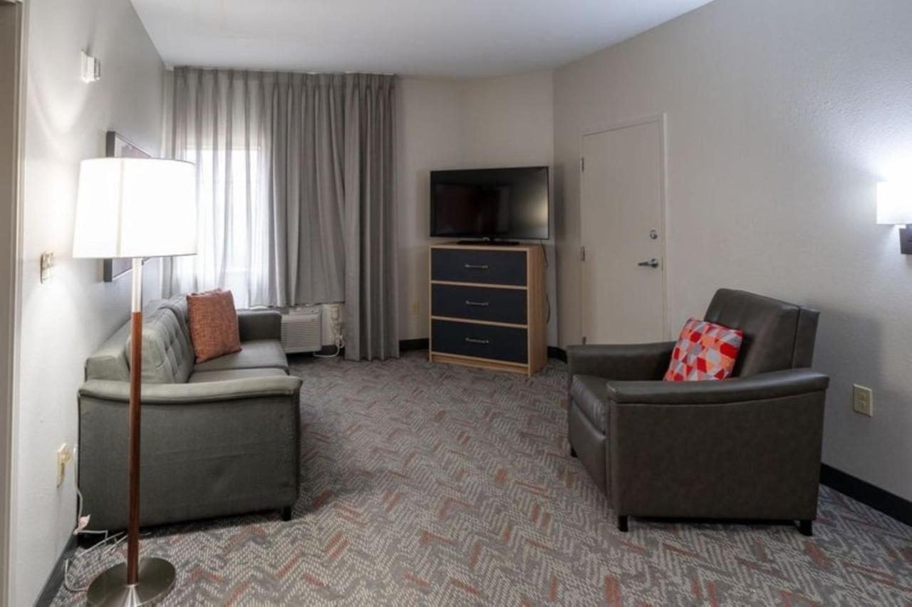 Queen Suite - Non-Smoking at Candlewood Suites Baytown by IHG