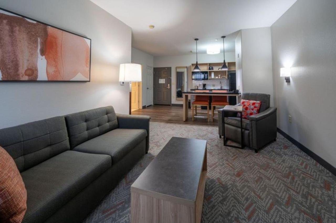 Queen Suite - Non-Smoking at Candlewood Suites Baytown by IHG