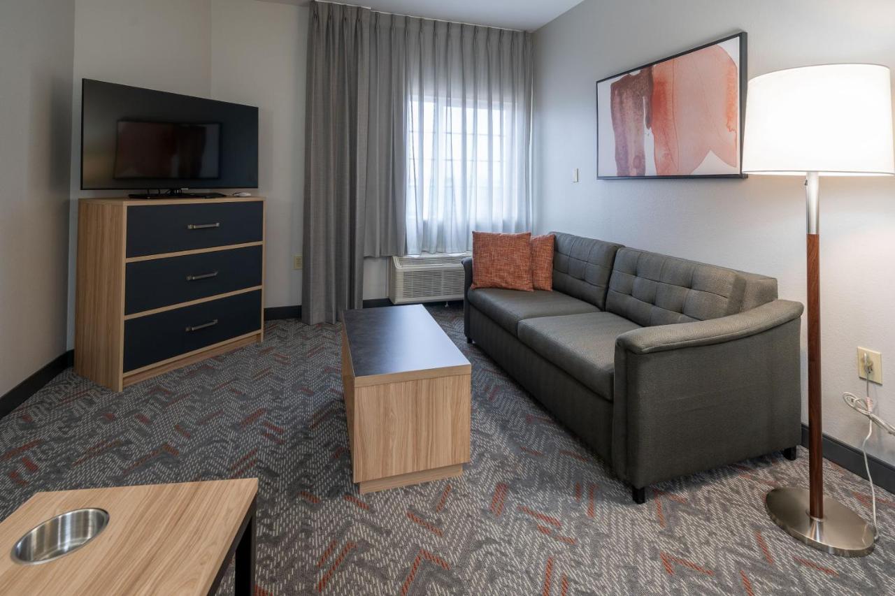 Queen Suite - Non-Smoking at Candlewood Suites Baytown by IHG