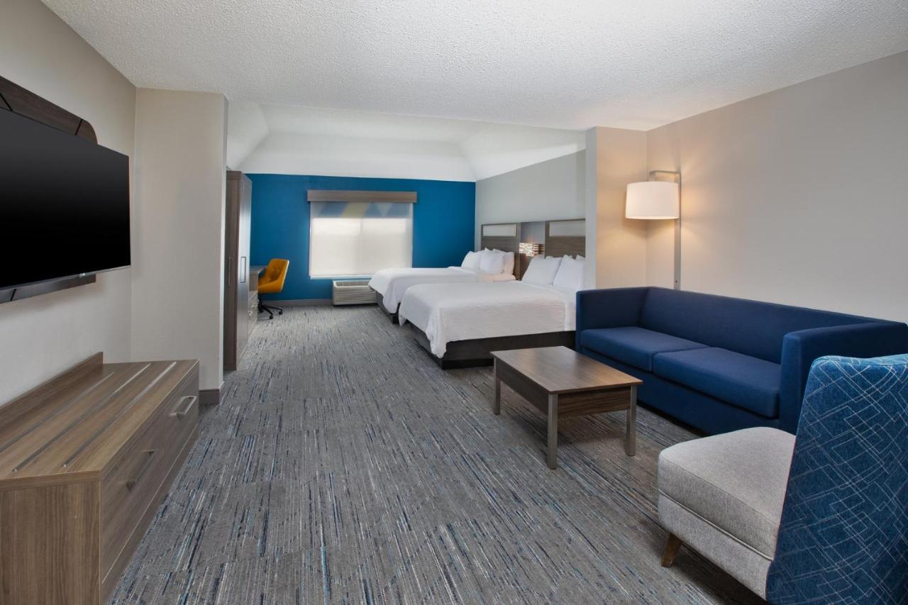Queen Room with Two Queen Beds and Sofa Bed at Holiday Inn Express Fremont by IHG