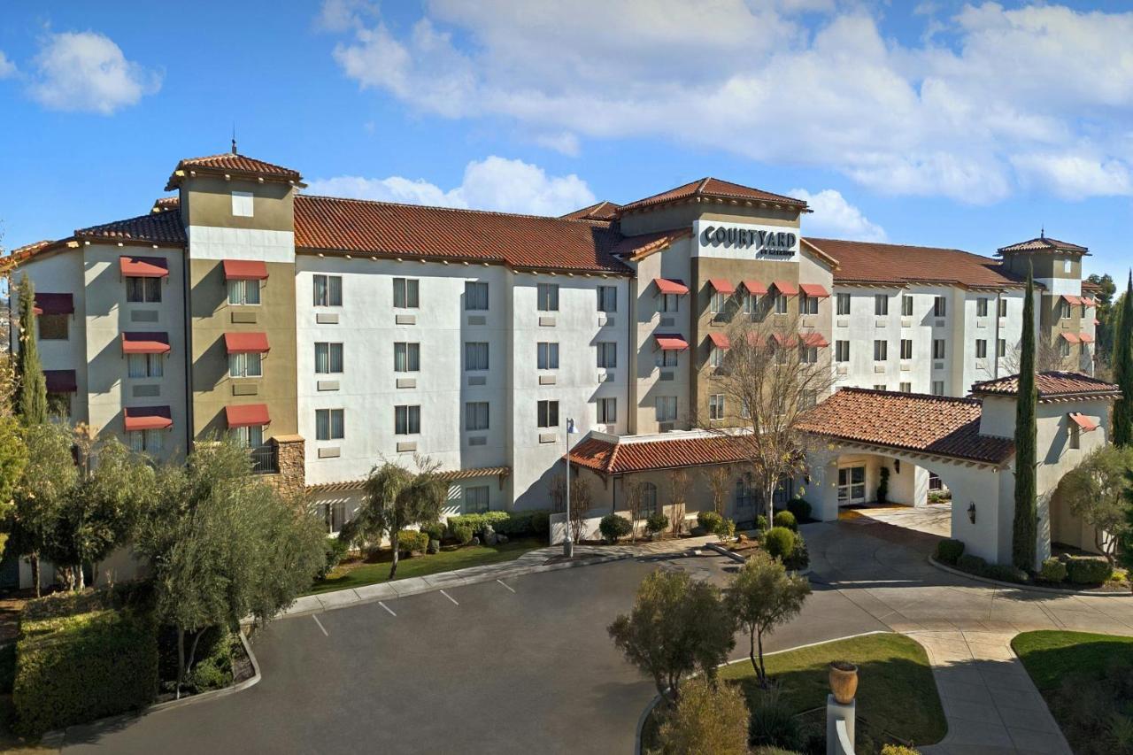 | Courtyard by Marriott Paso Robles