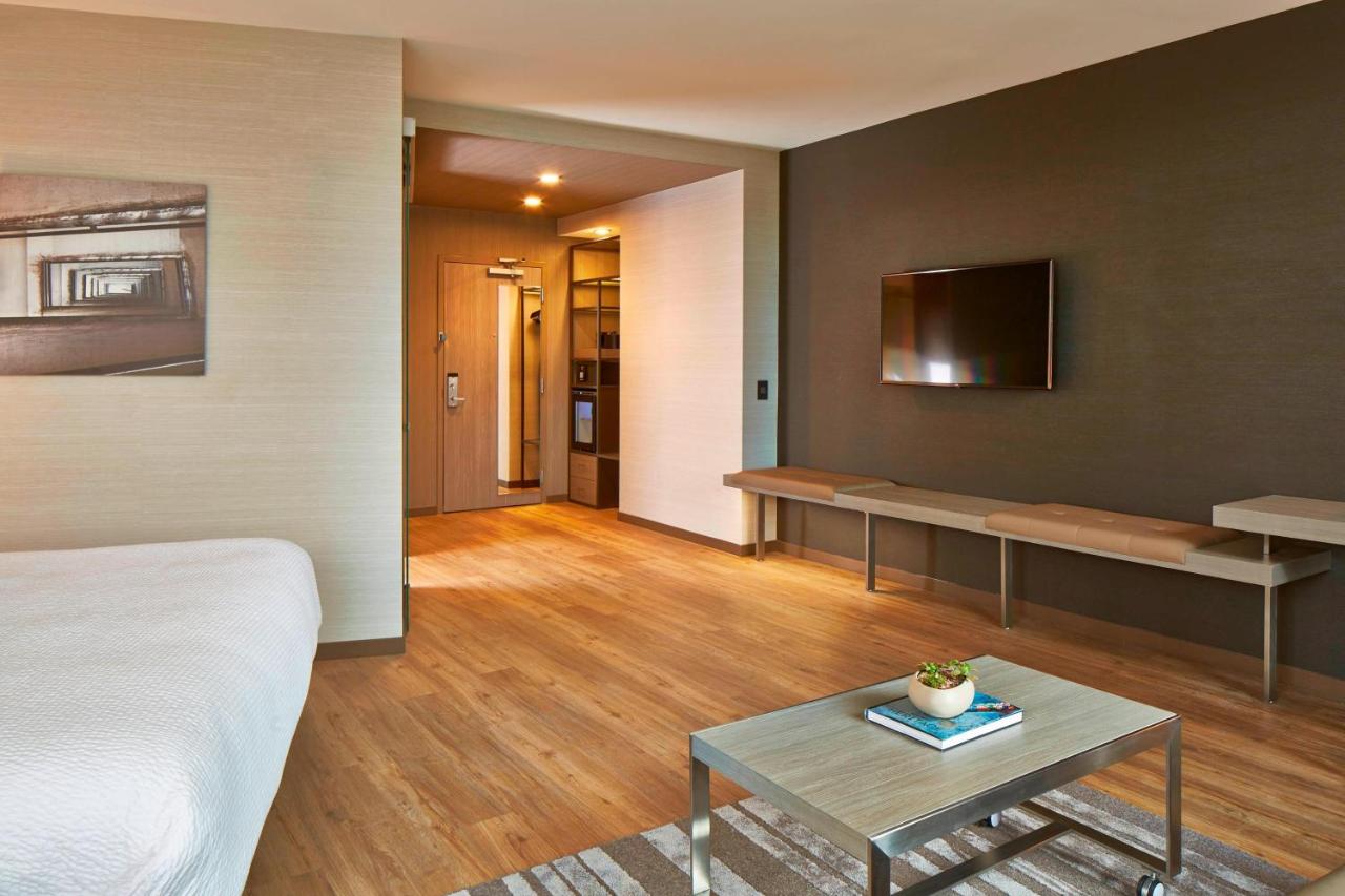 | AC Hotel Columbus Dublin