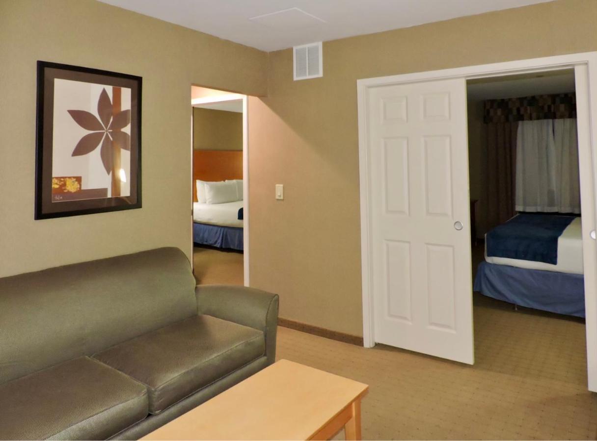  | Marco LaGuardia Hotel