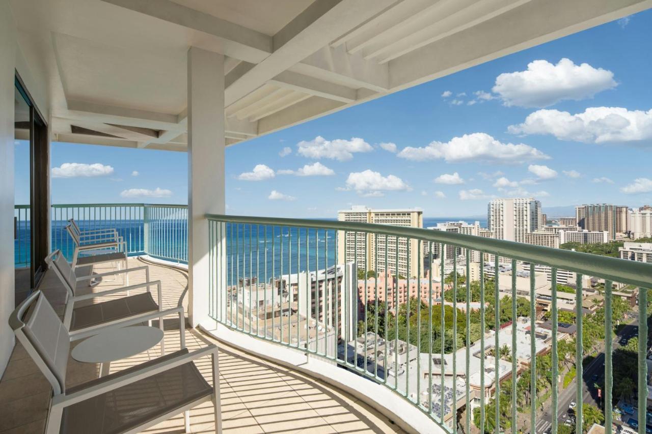 Larger Guest room, 1 King, Ocean view, Ainahau Tower at Sheraton Princess Kaiulani Waikiki Beach