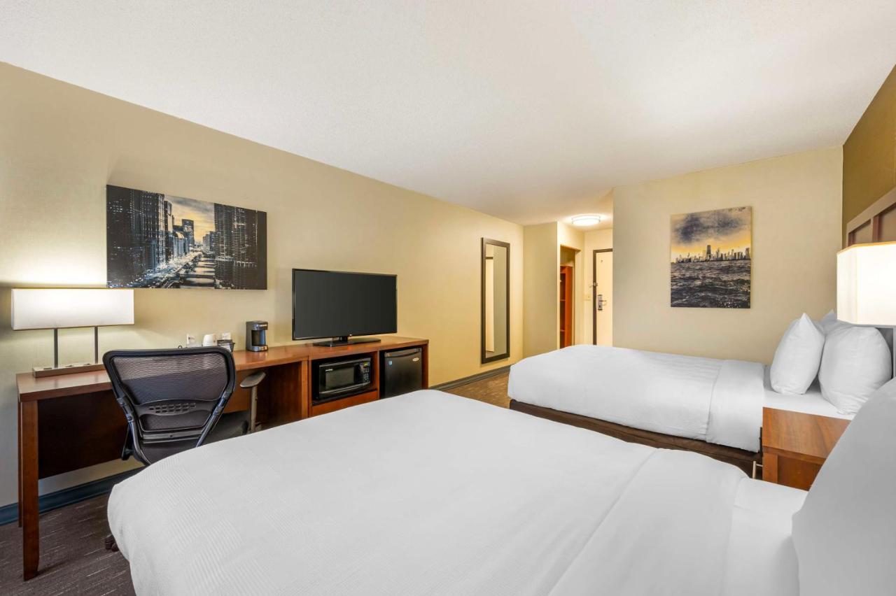 Double Room with Two Double Beds at Best Western Chicago - Downers Grove