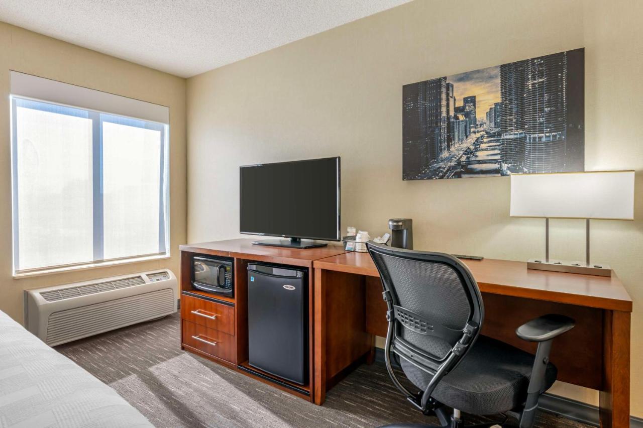 King Room at Best Western Chicago - Downers Grove
