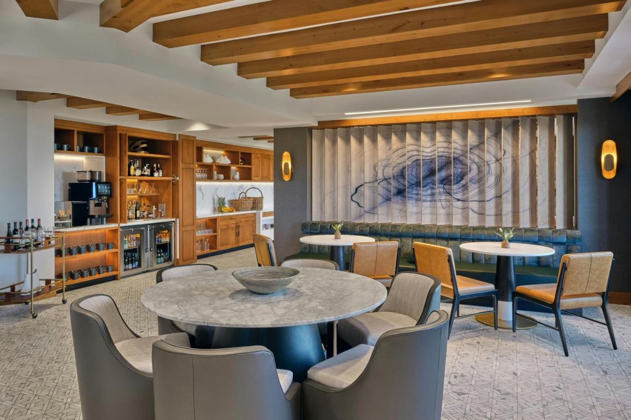 Club Suite Slopeside, Club level, 1 Bedroom Executive Suite at The Ritz-Carlton, Lake Tahoe