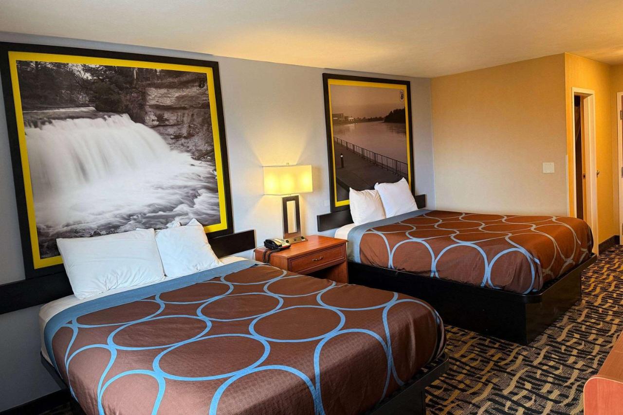 | Rodeway Inn Cozad