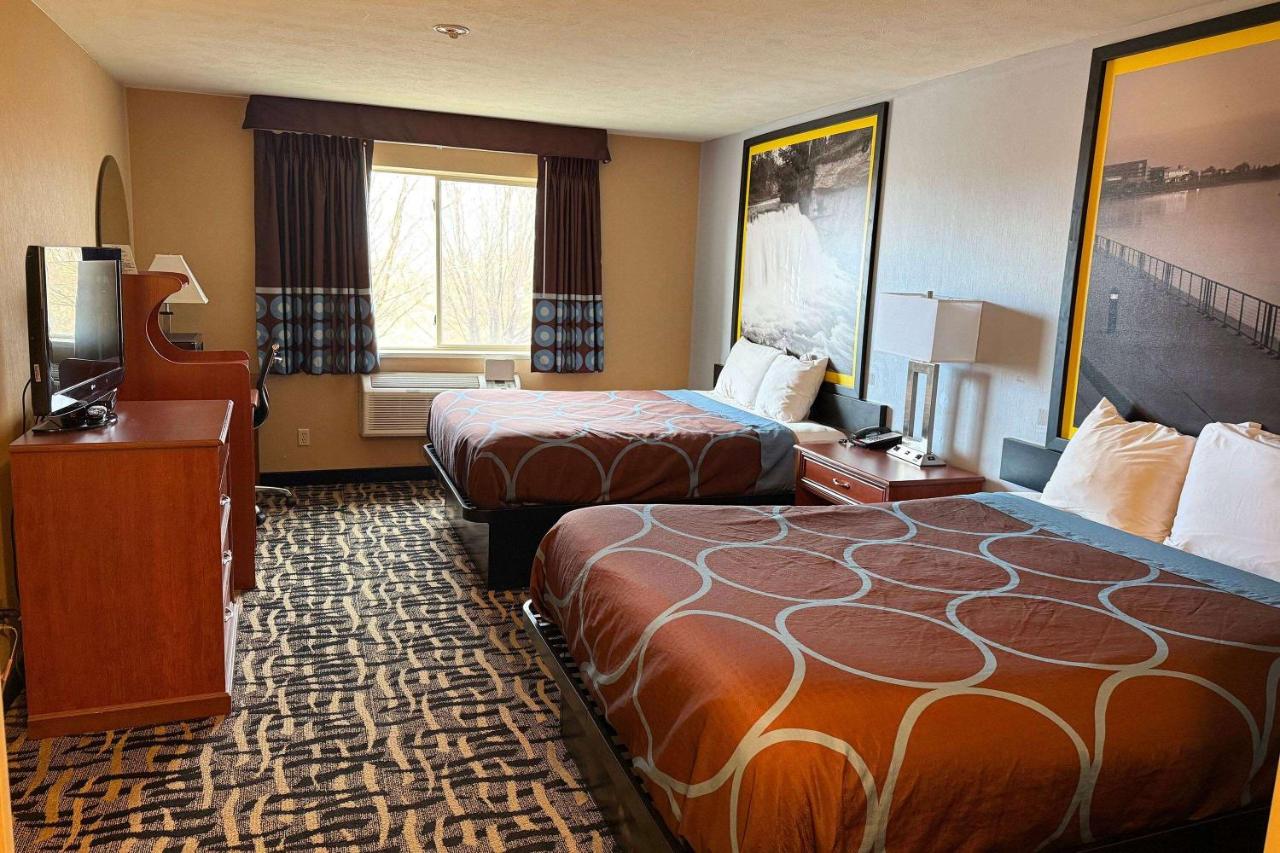 | Rodeway Inn Cozad