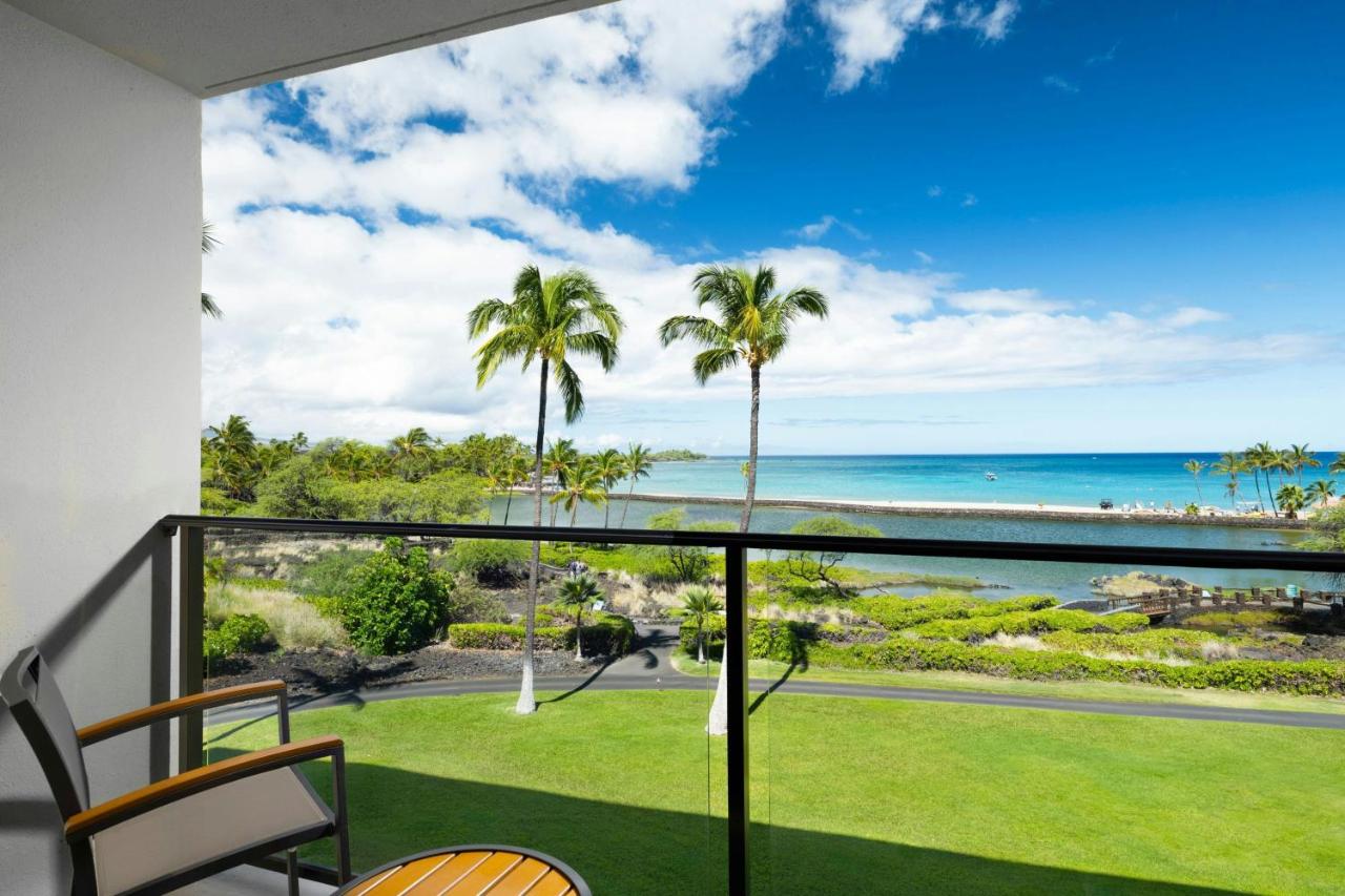 Two-Bedroom Suite with Oceanfront at Waikoloa Beach Marriott Resort & Spa