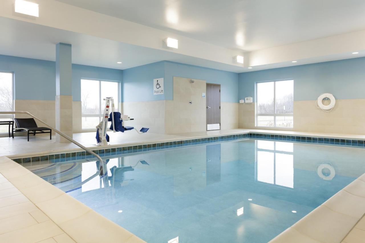 | Holiday Inn Express Hotel & Suites Chehalis - Centralia, an IHG Hotel